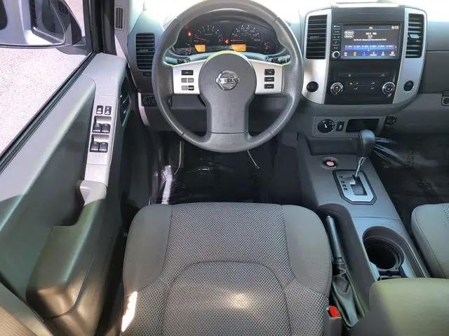 2021 Nissan Frontier Crew Cab SV 4x4