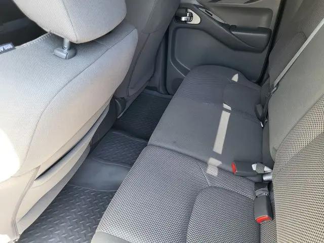 2021 Nissan Frontier Crew Cab SV 4x4