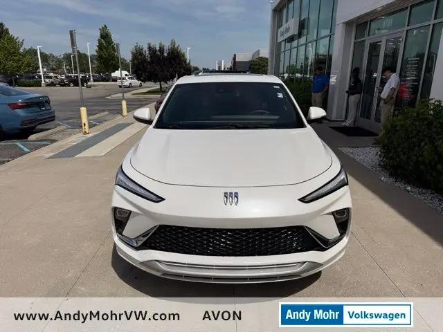 2024 Buick NV Avenir FWD