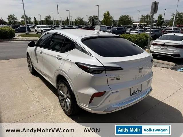 2024 Buick NV Avenir FWD