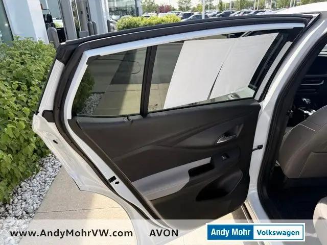 2024 Buick NV Avenir FWD