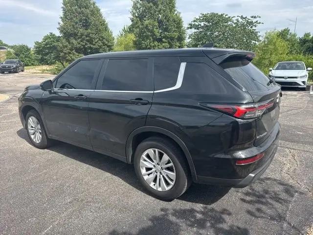 2025 Mitsubishi Outlander ES 2.5 S-AWC