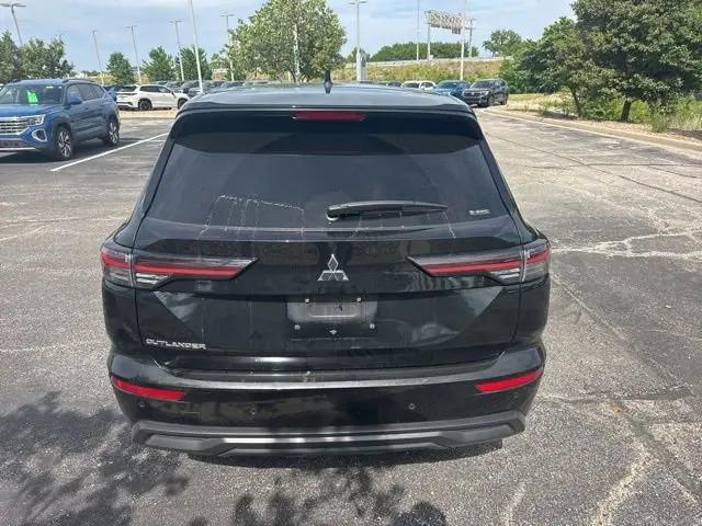 2025 Mitsubishi Outlander ES 2.5 S-AWC