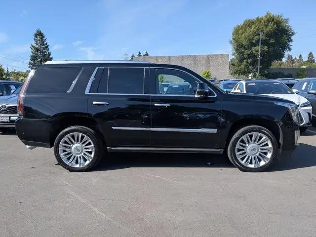 2020 Cadillac Escalade 4WD Platinum