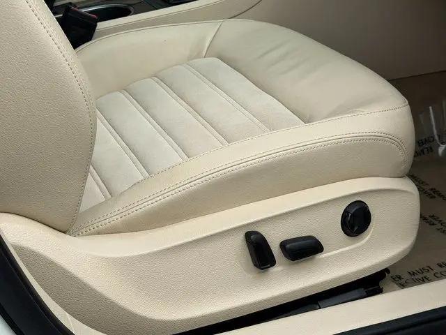 2014 Volkswagen Passat 1.8T SEL Premium