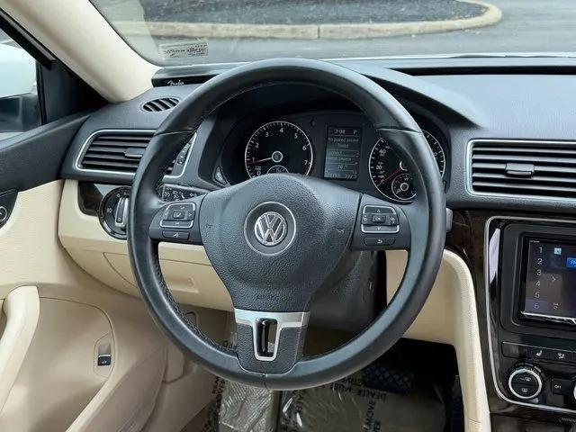 2014 Volkswagen Passat 1.8T SEL Premium