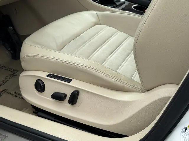 2014 Volkswagen Passat 1.8T SEL Premium