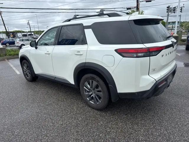 2022 Nissan Pathfinder SV 4WD