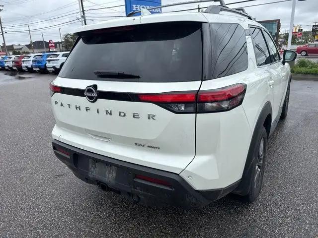 2022 Nissan Pathfinder SV 4WD