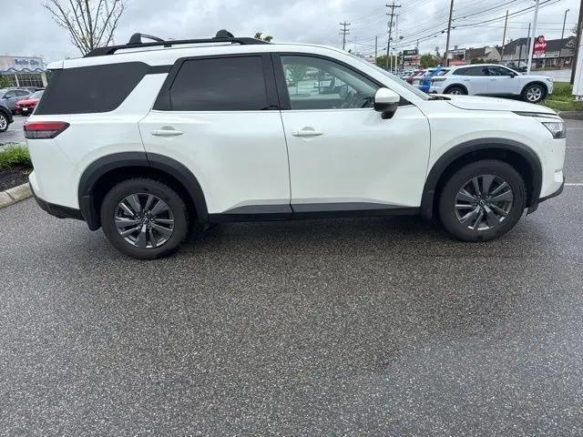2022 Nissan Pathfinder SV 4WD