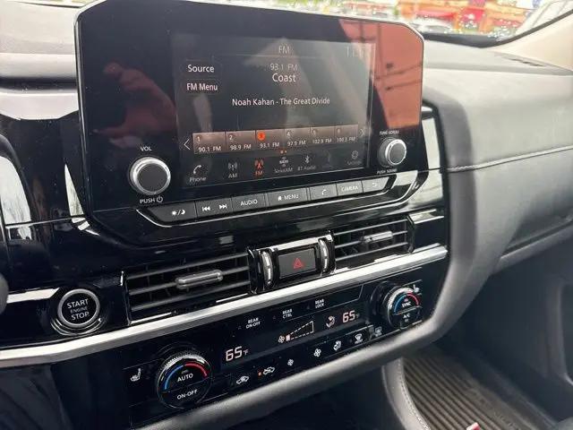 2022 Nissan Pathfinder SV 4WD