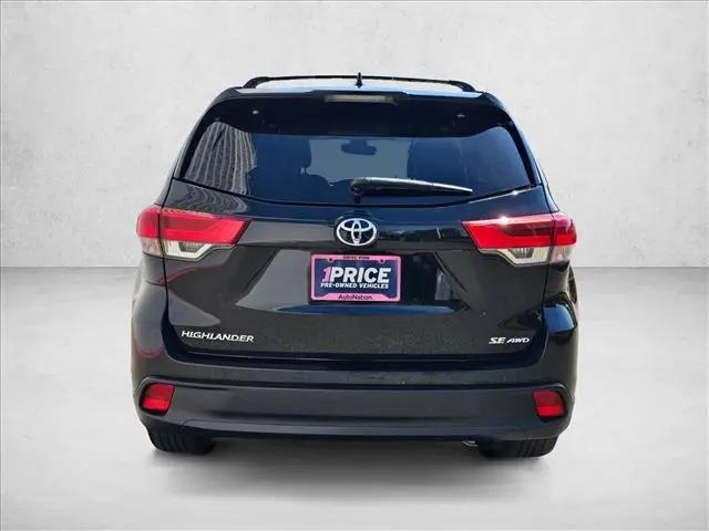 2018 Toyota Highlander SE