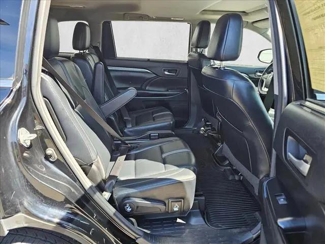 2018 Toyota Highlander SE