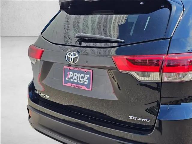 2018 Toyota Highlander SE