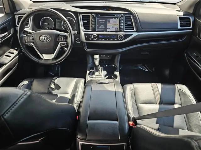 2018 Toyota Highlander SE