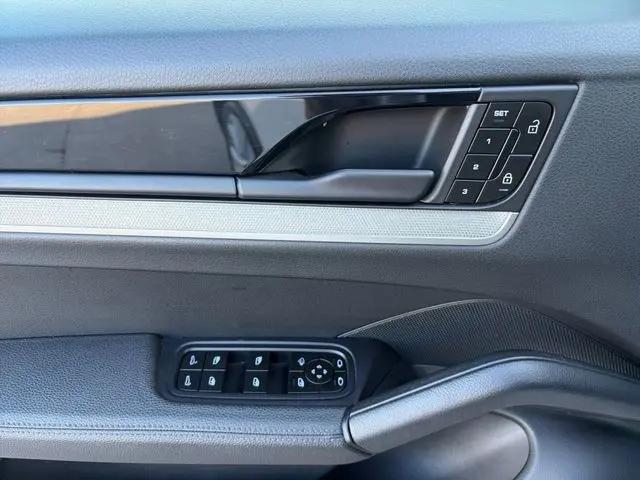 2024 Porsche Cayenne Cayenne