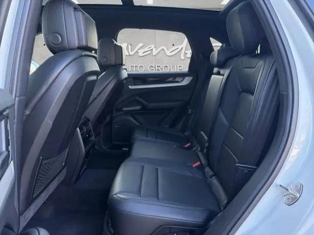 2024 Porsche Cayenne Cayenne