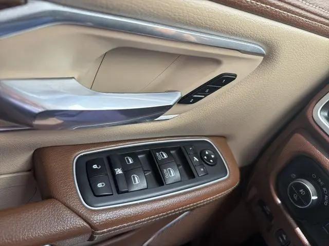 2020 Ram 1500 Laramie Crew Cab 4x4 57 Box