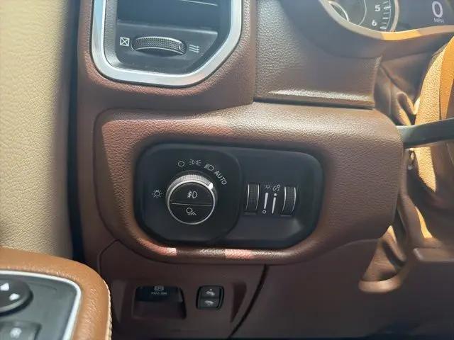 2020 Ram 1500 Laramie Crew Cab 4x4 57 Box