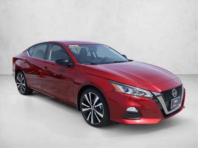 2022 Nissan Altima SR Intelligent AWD