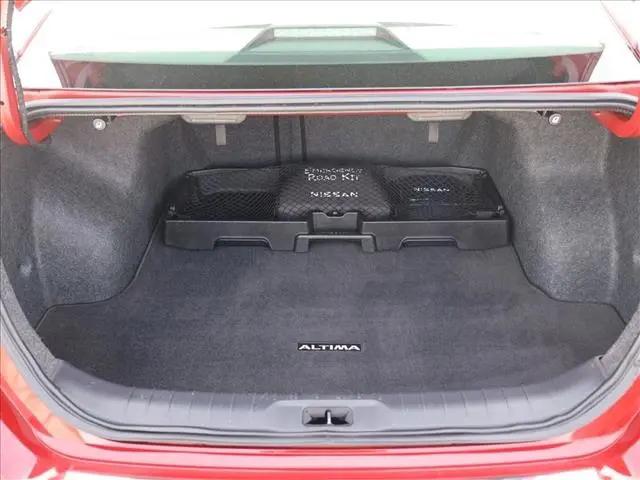 2022 Nissan Altima SR Intelligent AWD