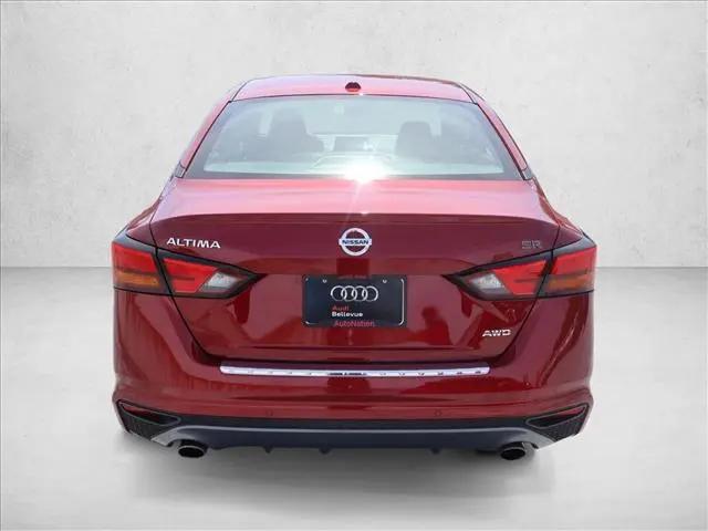 2022 Nissan Altima SR Intelligent AWD