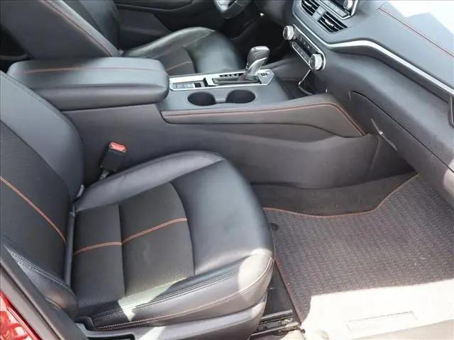 2022 Nissan Altima SR Intelligent AWD