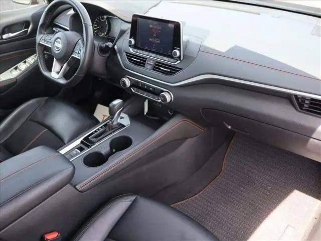 2022 Nissan Altima SR Intelligent AWD
