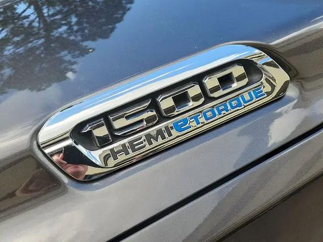 2023 Ram 1500 Laramie Crew Cab 4x4 5'7" Box