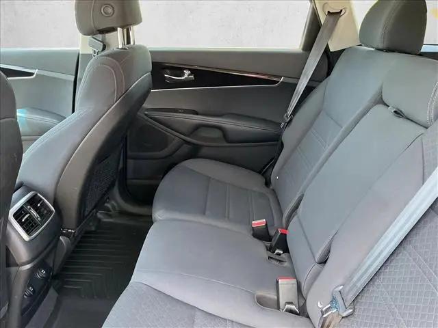 2017 Kia Sorento 2.4L LX