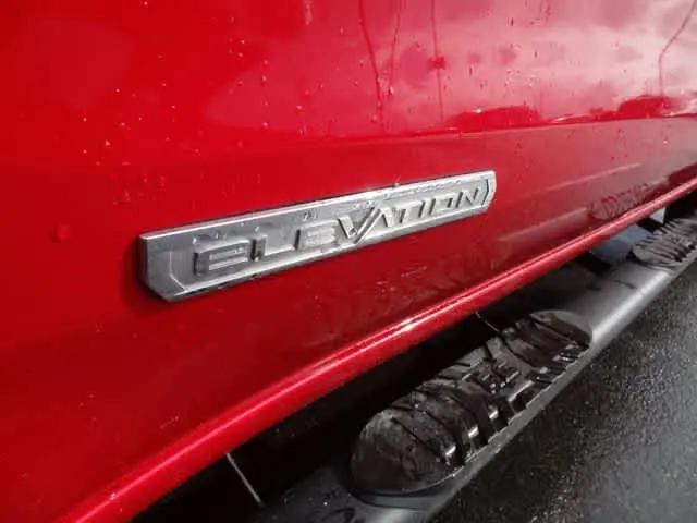 2022 GMC Sierra 1500 4WD Crew Cab Short Box Elevation