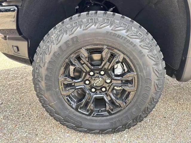 2026 Chevrolet Silverado 1500 4WD Crew Cab Short Bed ZR2