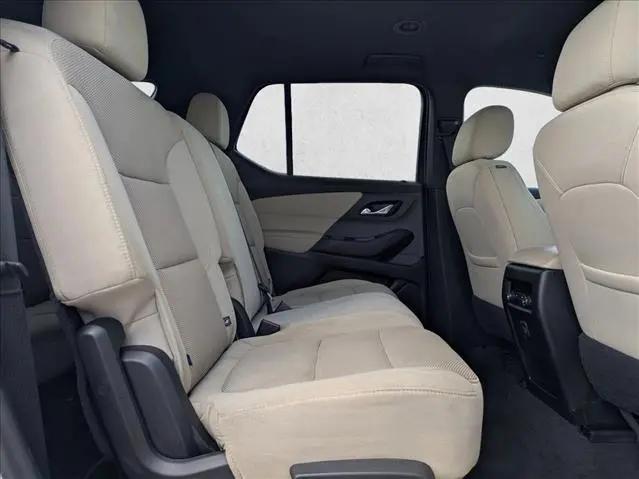2023 Chevrolet Traverse FWD LS