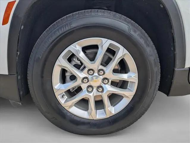 2023 Chevrolet Traverse FWD LS