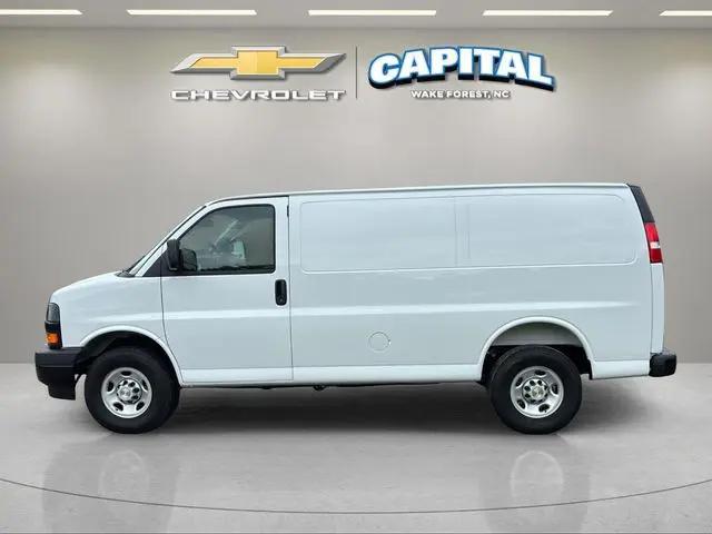 2026 Chevrolet Express Cargo Van 2500 Regular Wheelbase, WT, RWD