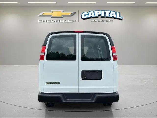 2026 Chevrolet Express Cargo Van 2500 Regular Wheelbase, WT, RWD