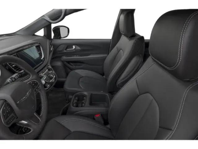 2025 Chrysler Pacifica Hybrid Premiuim S Appearance Package