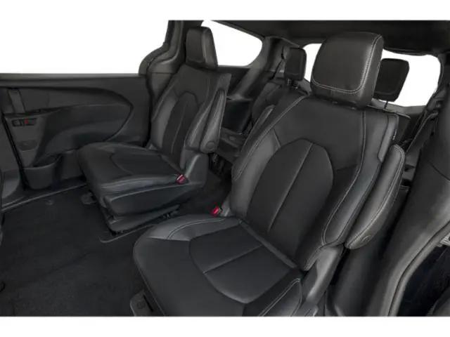 2025 Chrysler Pacifica Hybrid Premiuim S Appearance Package