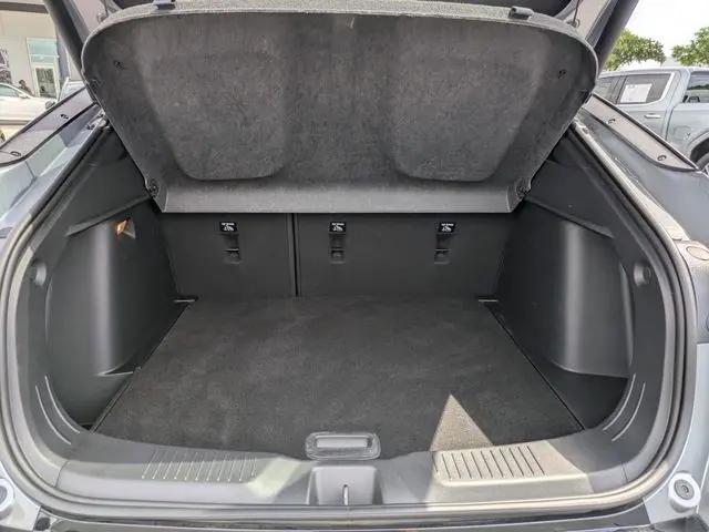 2025 Buick NV Sport Touring FWD