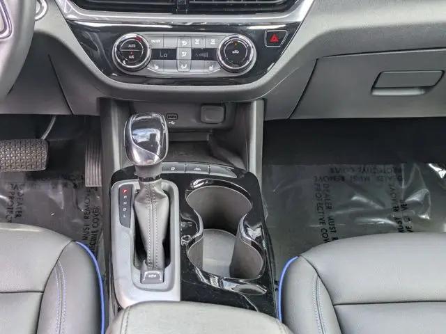2025 Buick NV Sport Touring FWD