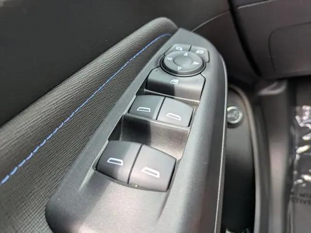 2025 Buick NV Sport Touring FWD