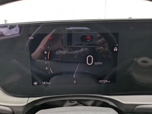 2025 Buick NV Sport Touring FWD