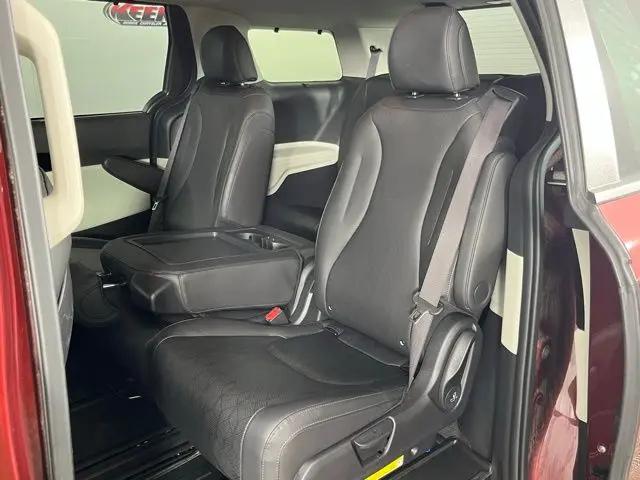 2024 Kia Carnival MPV EX