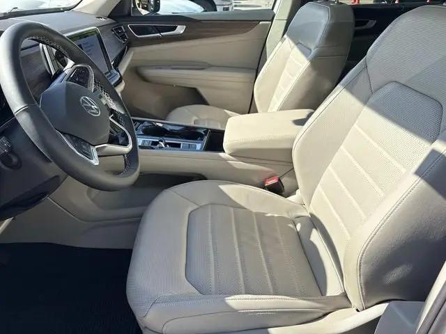 2025 Volkswagen Atlas 2.0T SEL
