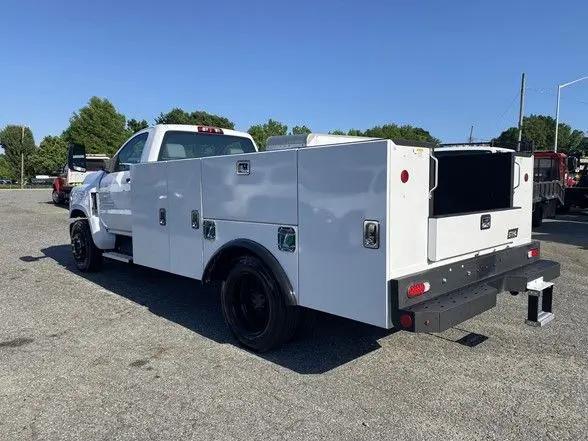 2024 Chevrolet Silverado 6500HD 1WT