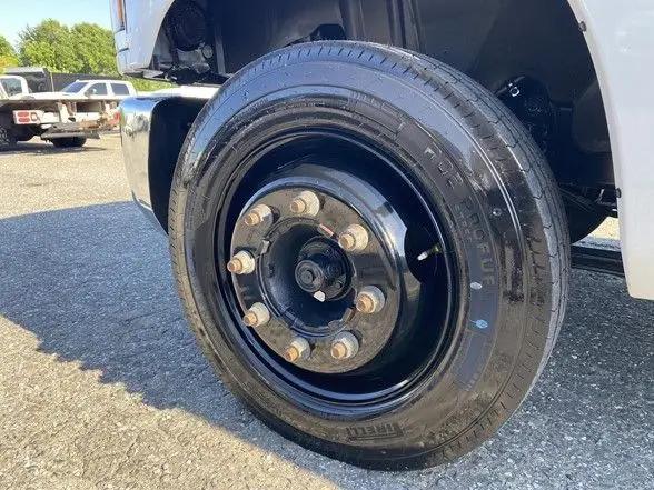 2024 Chevrolet Silverado 6500HD 1WT
