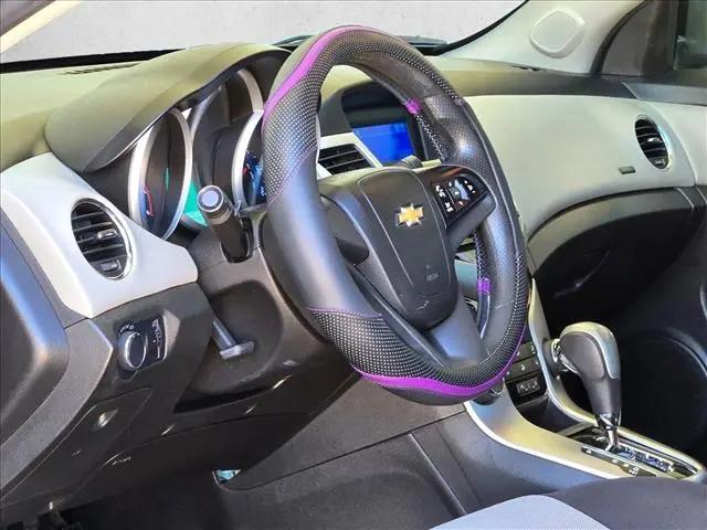 2015 Chevrolet Cruze LS Auto