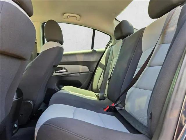 2015 Chevrolet Cruze LS Auto