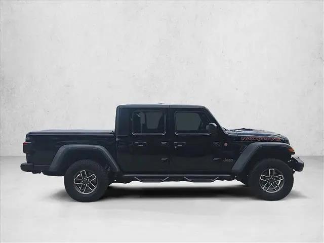 2024 Jeep Gladiator Sport