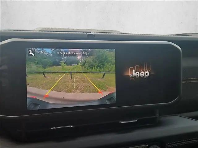 2024 Jeep Gladiator Sport
